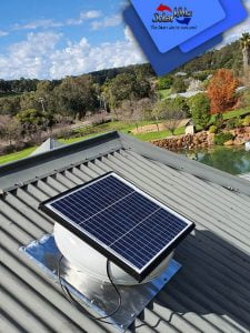 Solar roof exhaust fan unit