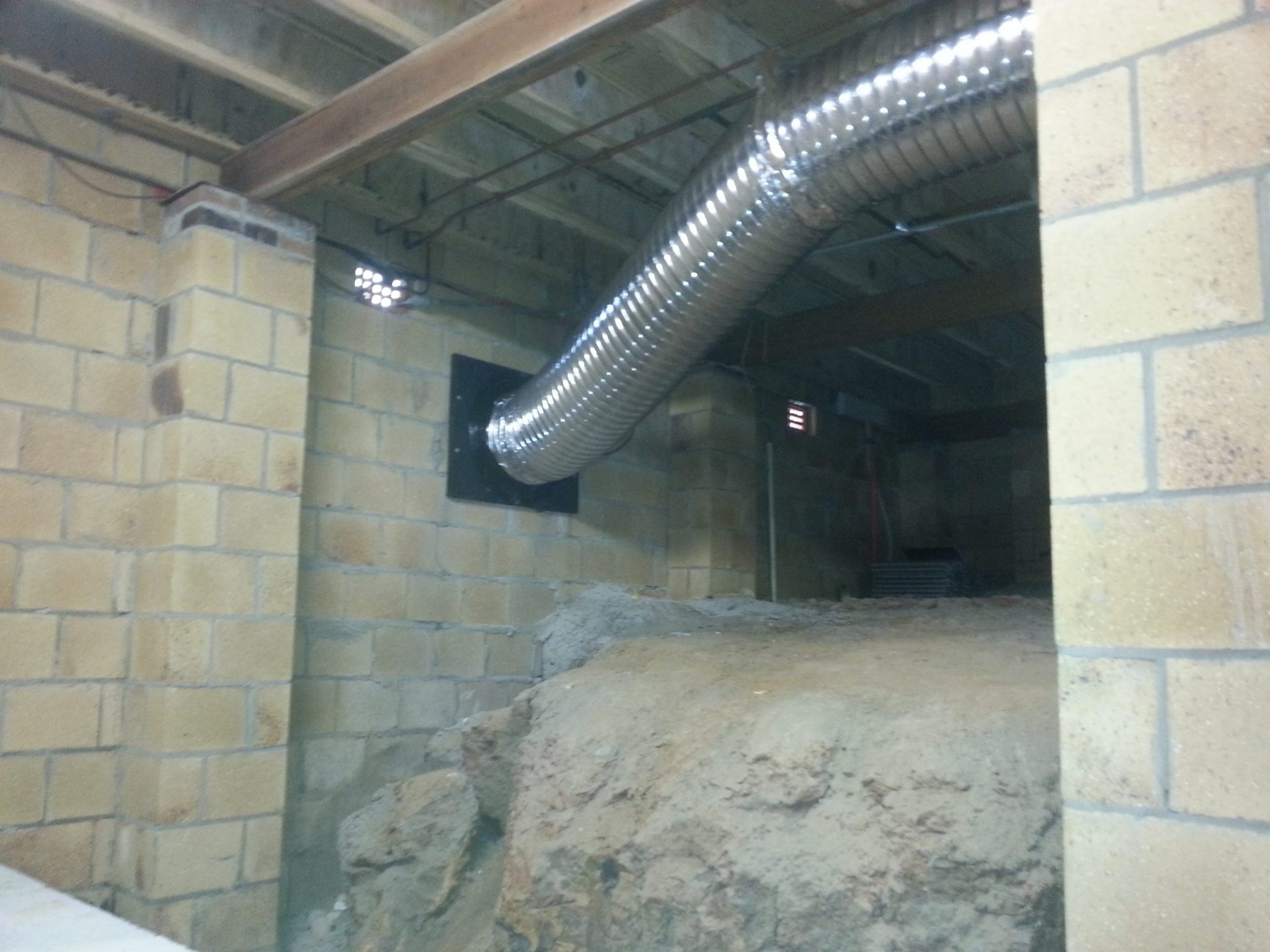 Example subfloor ventilation installation